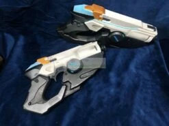 Overwatch 2 OW2 Tracer Cosplay Prop